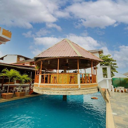 Los Gavilanes Hotel Pucallpa Exterior foto