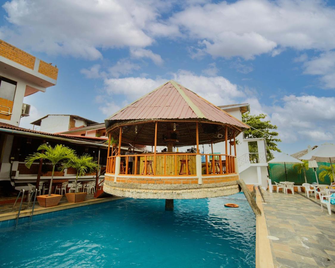 Los Gavilanes Hotel Pucallpa Exterior foto